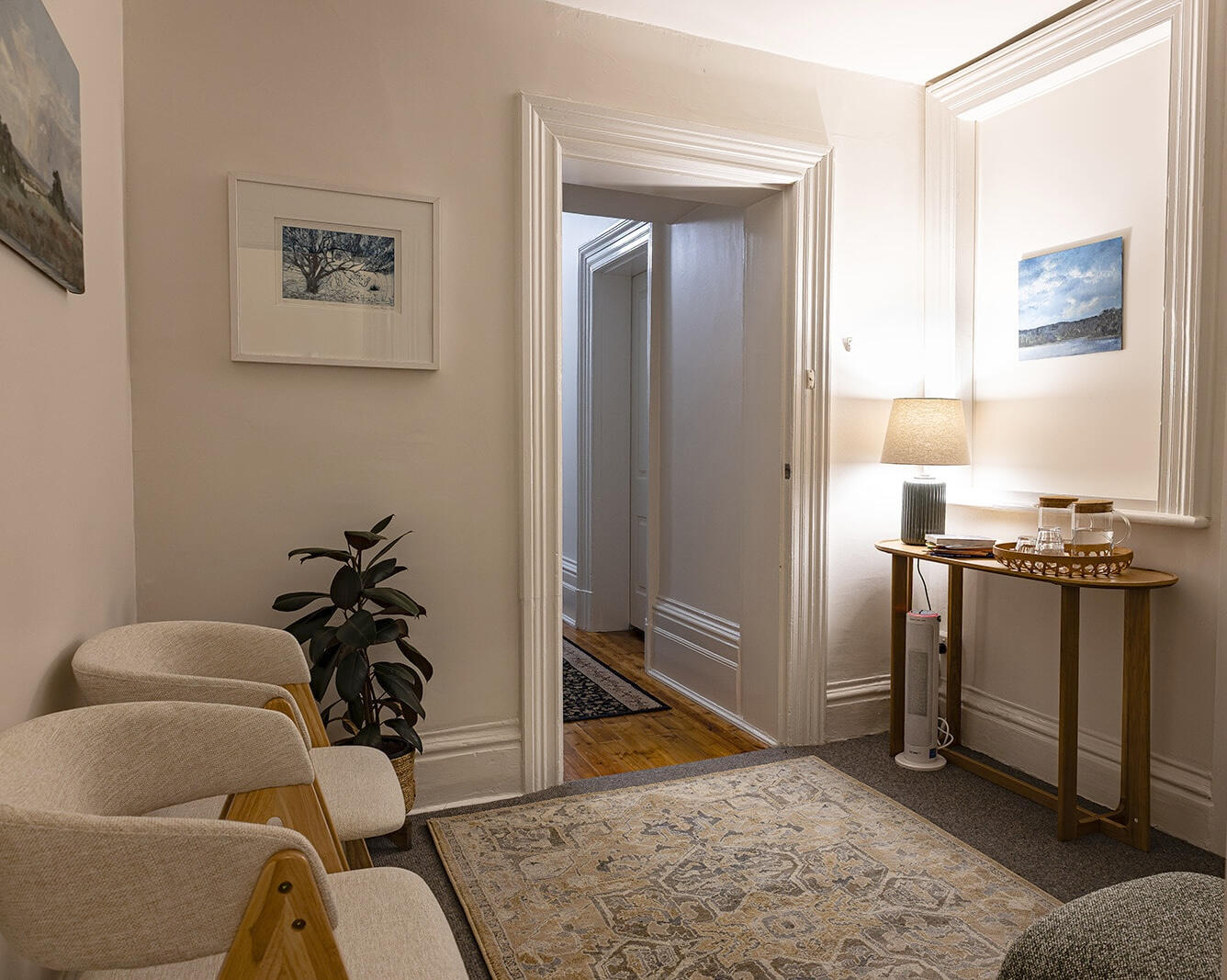 Pleasant and comfortable waiting area
